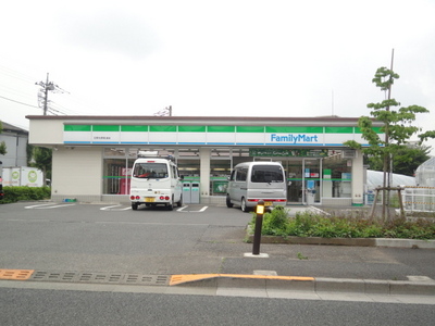 Convenience store. 1892m until Kitano Kaido along FamilyMart (convenience store)