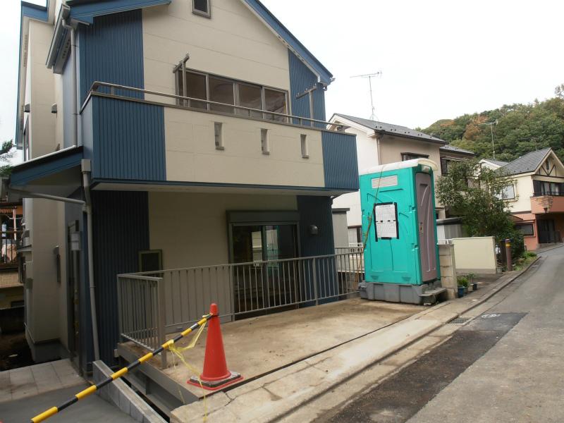 Local appearance photo. Local (11 May 2013) Shooting