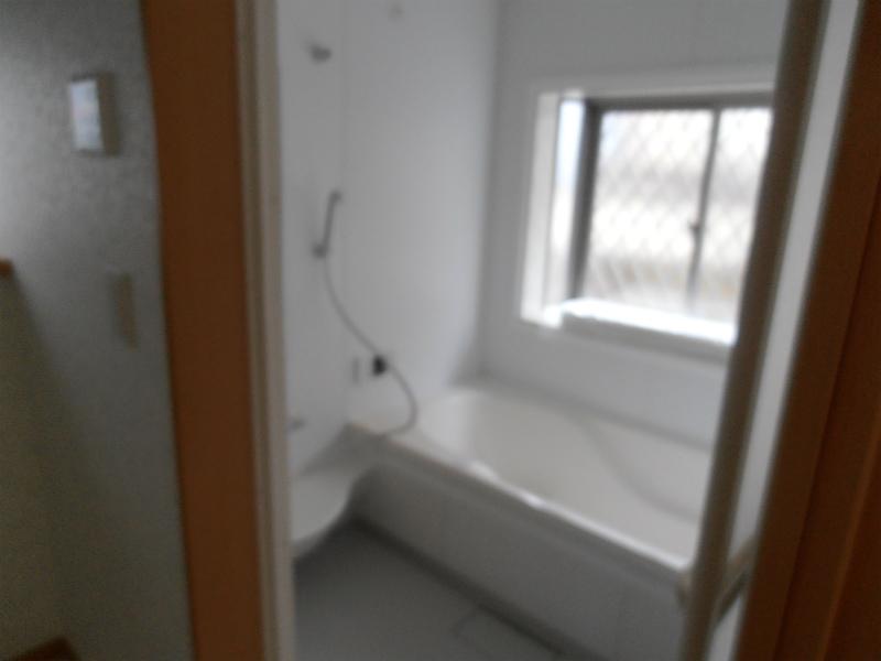 Bathroom. Indoor (11 May 2013) Shooting