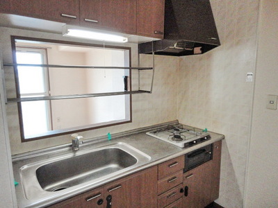 Kitchen. ☆ Two-burner gas system Kitchen ☆