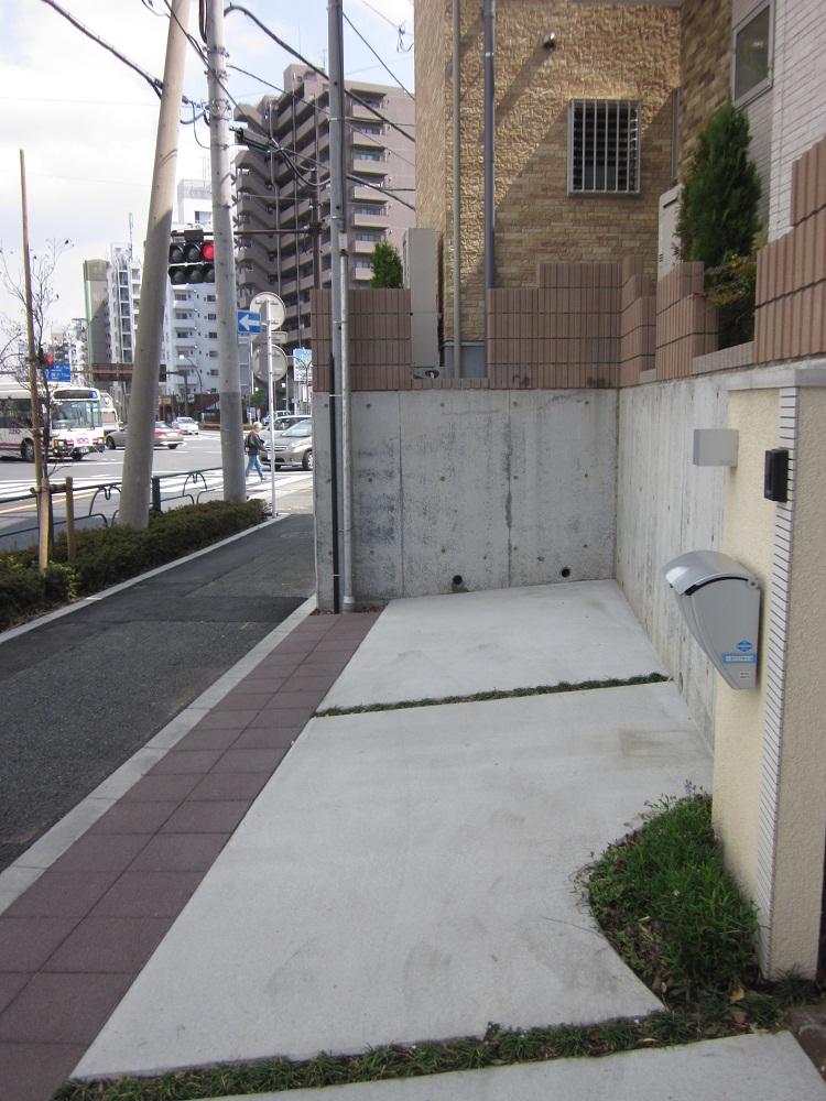 Parking lot. Local (April 2013) Shooting