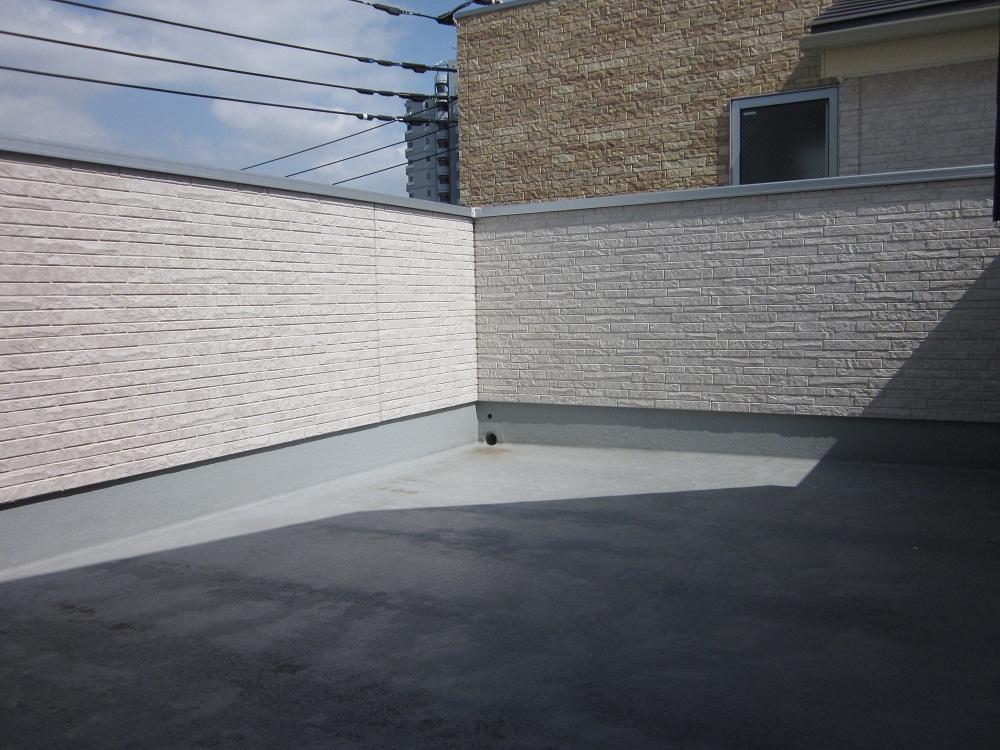 Balcony. Local (April 2013) Shooting