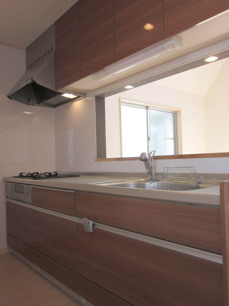 Kitchen. Indoor (April 2013) Shooting