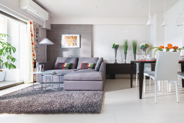 Living.  [living ・ dining] Space of high quality stand smell sophisticated. Quality stand fragrance in the interior that was based on white. Sophistication that reflects the sensibility of the city. Dignified space, living ・ Adorned with grace the family of time to collect in the dining.  ※ All interior photos of the web is model room F type below. Including the part paid option (application deadline Yes).