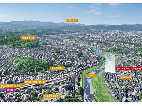 In fact a somewhat different in the open abode (which was subjected to a CG processing on aerial photographs of the local vicinity (December 2013 shooting) to close to feel the nature full of moisture of Asakawa. )