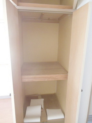 Receipt. Storage space