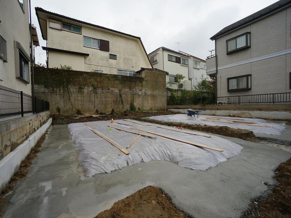 Local appearance photo. Local (10 May 2013) Shooting