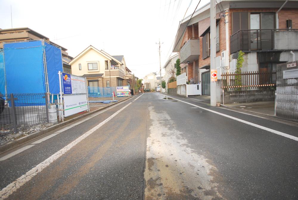 Local photos, including front road. Front road local photo