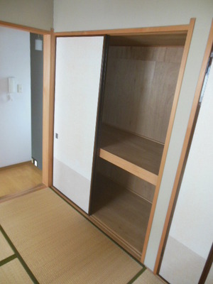 Receipt. Plenty of storage