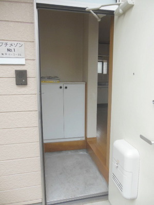 Entrance. Entrance with cupboard