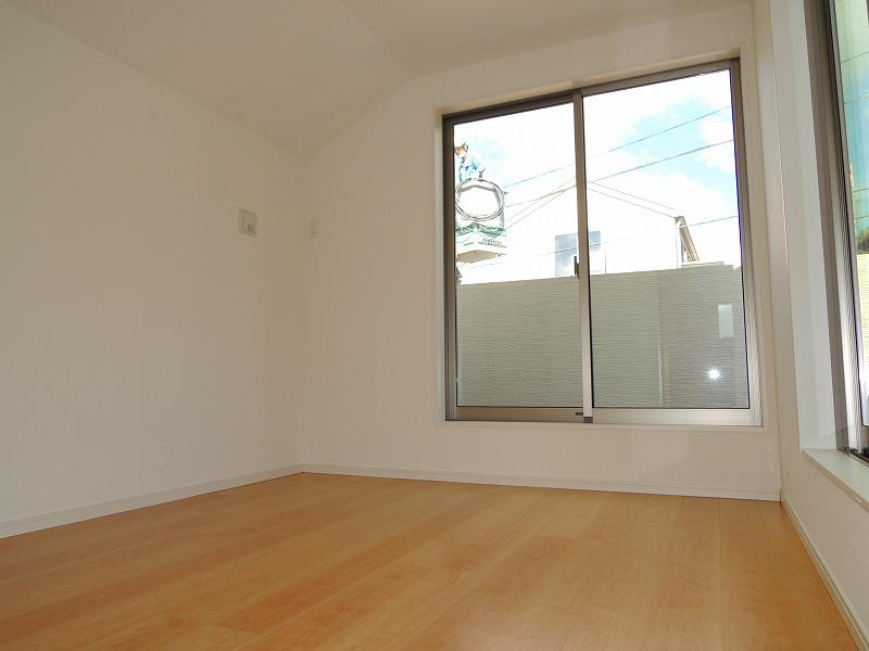 Non-living room. Indoor (12 May 2013) Shooting Building 3