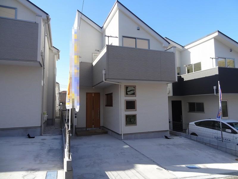 Local appearance photo. Local (12 May 2013) Shooting Building 2