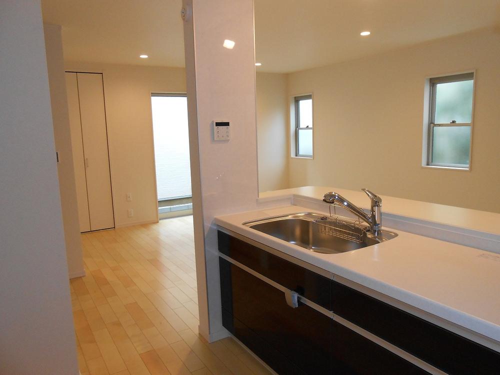 Same specifications photo (kitchen). Same specifications