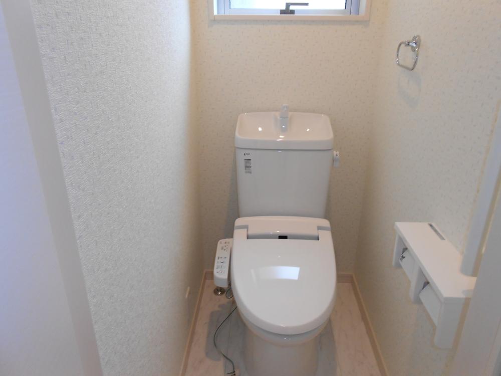 Same specifications photos (Other introspection). Same specifications toilet