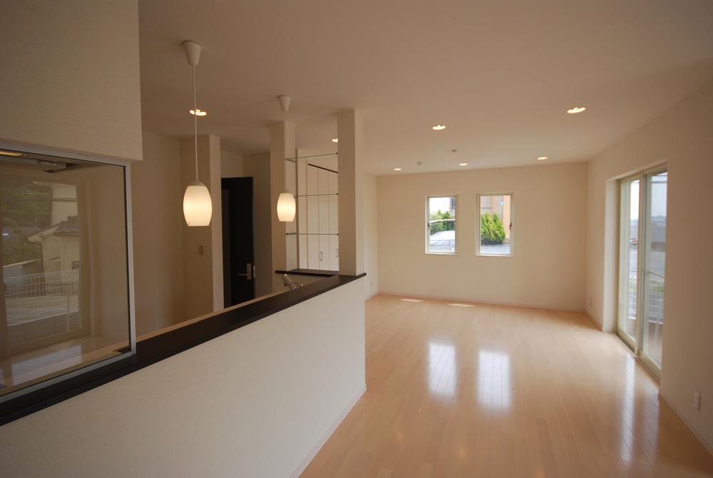 Same specifications photos (living). Interior construction cases