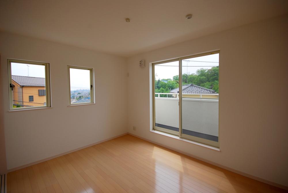 Same specifications photos (Other introspection). Interior construction cases