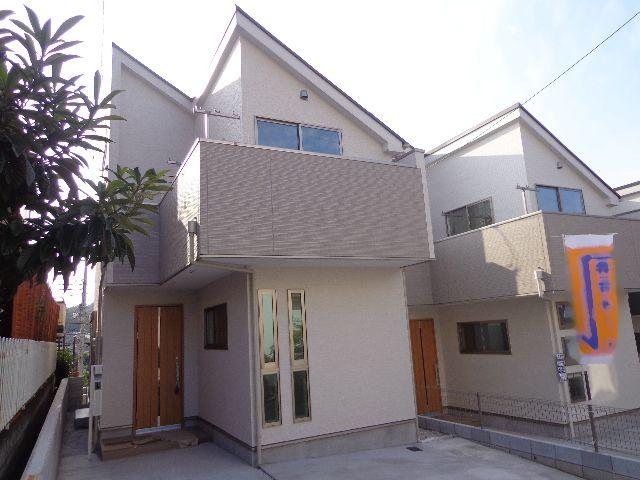 Local appearance photo. 5-3 Building