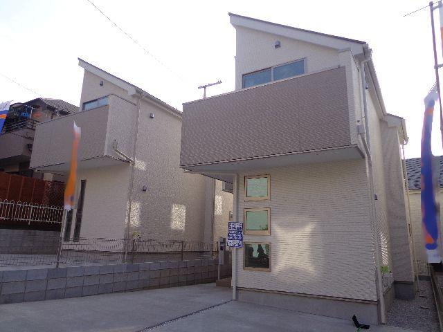 Local appearance photo. 5-2 Building (front side)