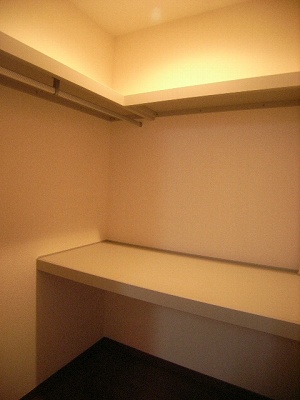 Receipt. 1.3 Pledge with walk-in