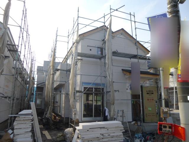 Local appearance photo. 4 Building