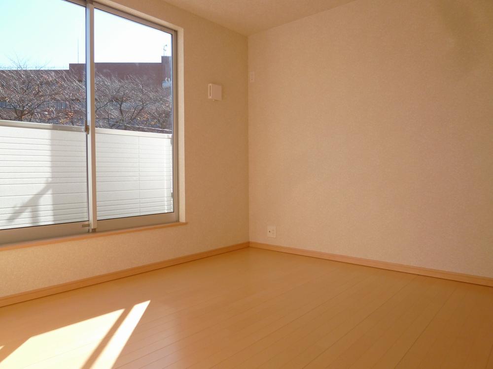 Non-living room. December 2013 shooting 1 Building bedroom