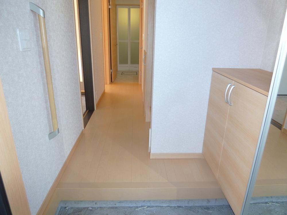 Entrance. December 2013 shooting 1 Building entrance