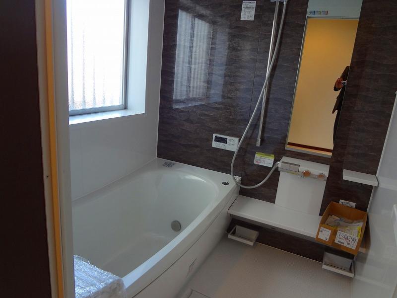 Bathroom. Indoor (12 May 2013) Shooting A Building