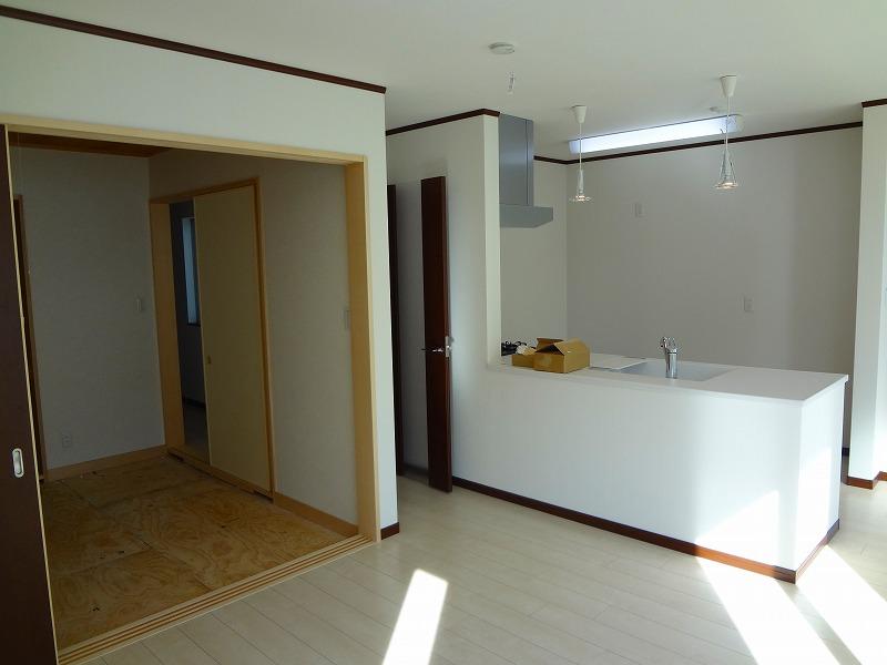 Living. Indoor (12 May 2013) Shooting A Building