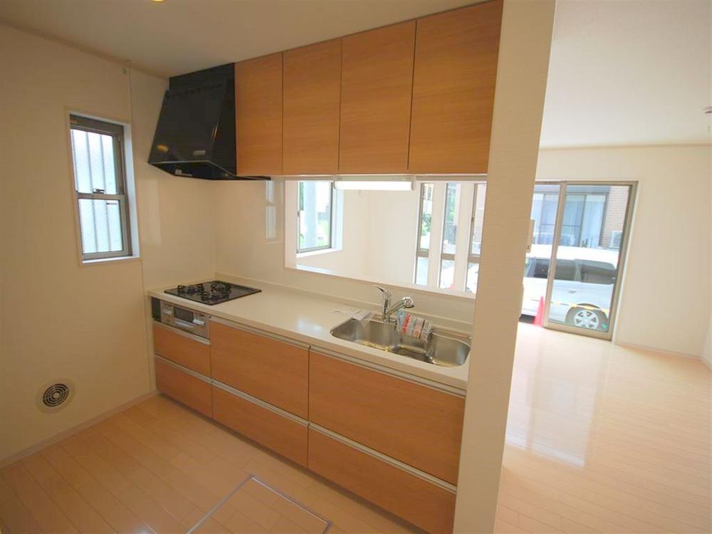 Same specifications photo (kitchen). The company construction cases