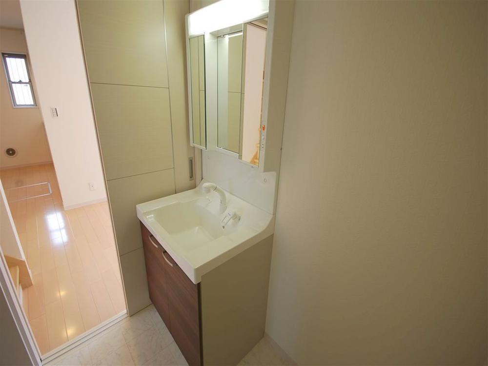 Rendering (introspection). The company construction cases