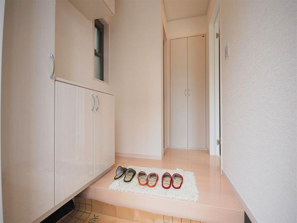 Rendering (introspection). The company construction cases