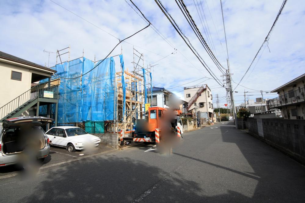 Local photos, including front road. Local Photos December 2013 shooting