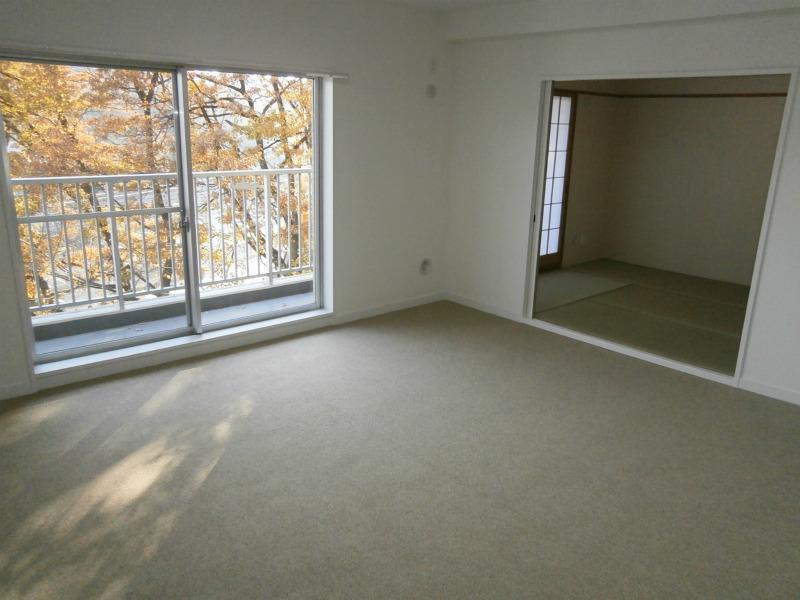 Living. Indoor (12 May 2013) Shooting