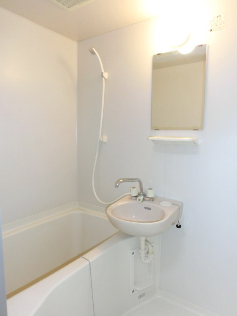 Bath. A good hot water ~ I ~ I think you have to say absolutely I