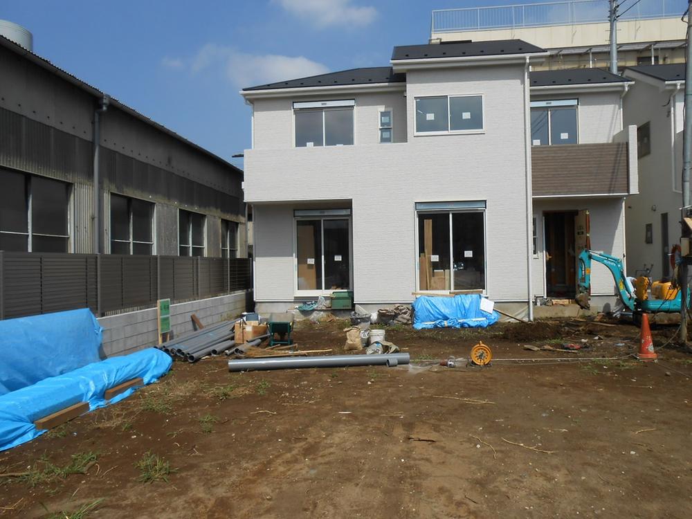 Same specifications photos (appearance). Local (September 2013) Shooting