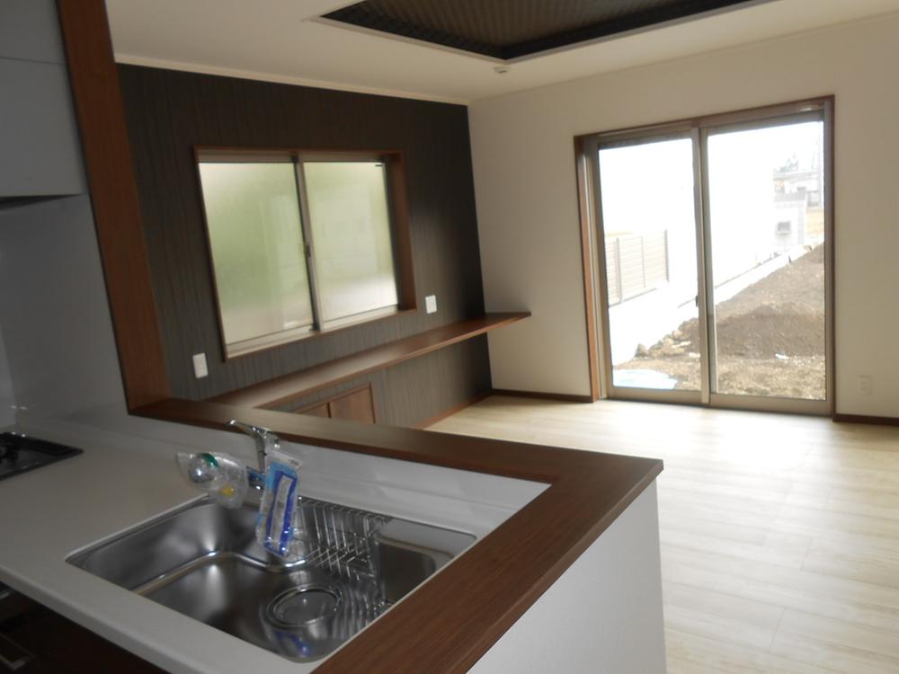 Same specifications photos (living). Indoor (10 May 2013) Shooting