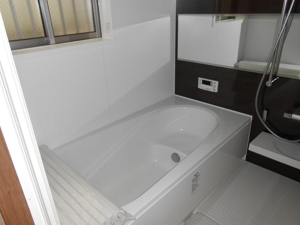 Same specifications photo (bathroom). Indoor (10 May 2013) Shooting