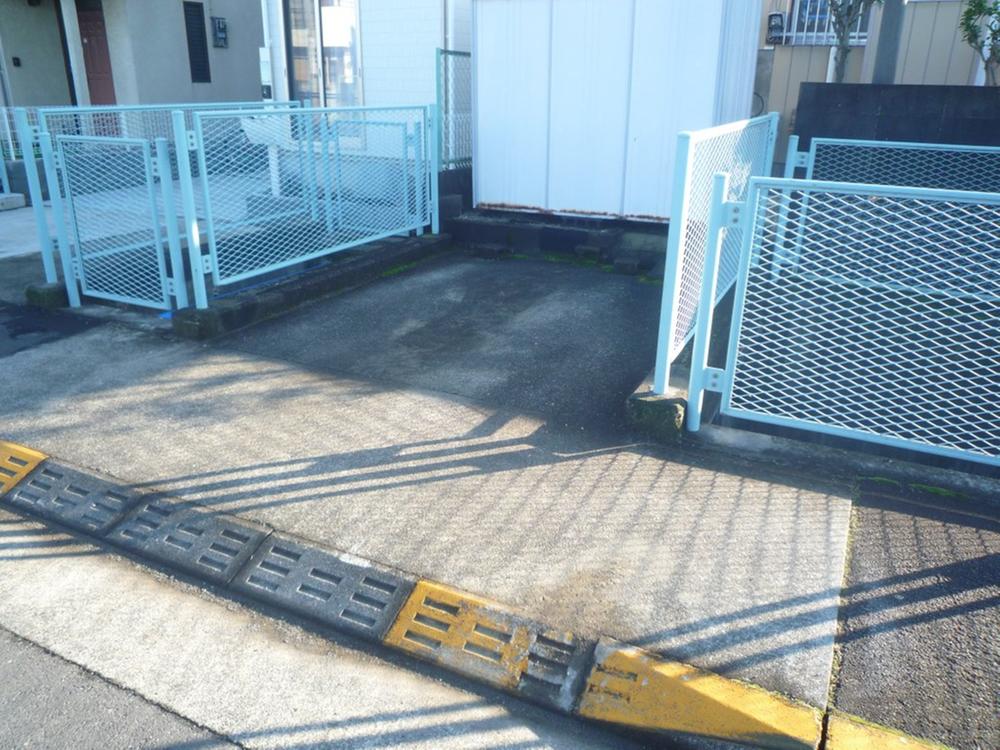 Local photos, including front road. Local (12 May 2013) Shooting Waterway ・ bridge