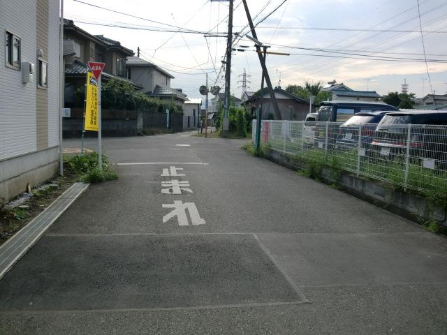 Local photos, including front road. Local (September 2013) Shooting