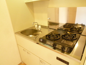 Kitchen. 2-neck with gas stove