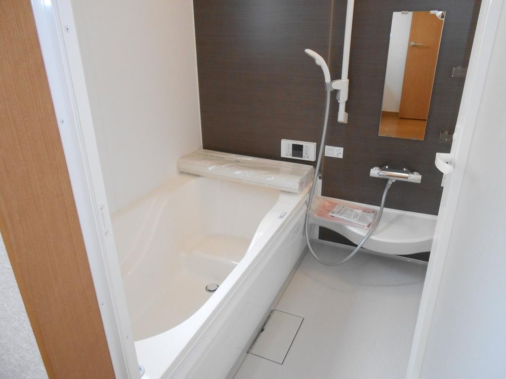 Same specifications photo (bathroom). Same specifications