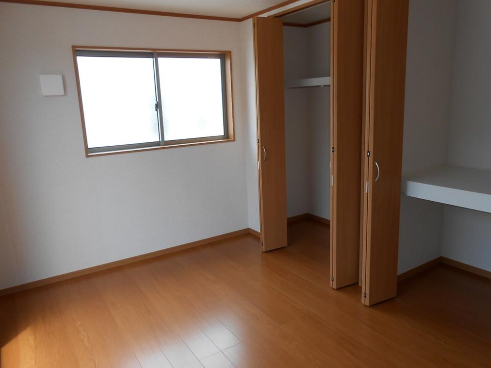 Same specifications photos (Other introspection). Same specifications (Western-style)