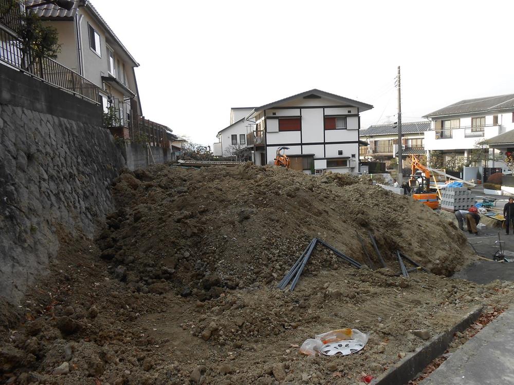 Local appearance photo. Local (12 May 2013) Shooting