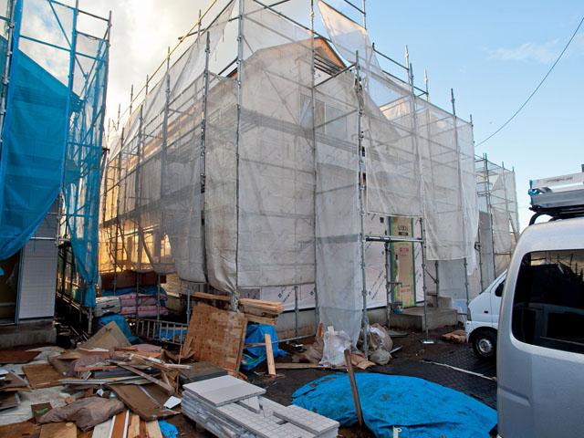 Local appearance photo. Local (12 May 2013) Shooting