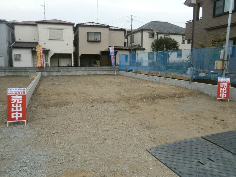 Local appearance photo. 1 Building Local (12 May 2013) Shooting