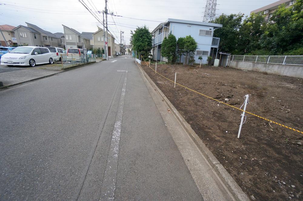 Local photos, including front road. Local Photos