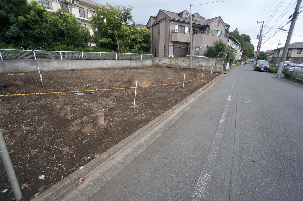 Local photos, including front road. Local Photos