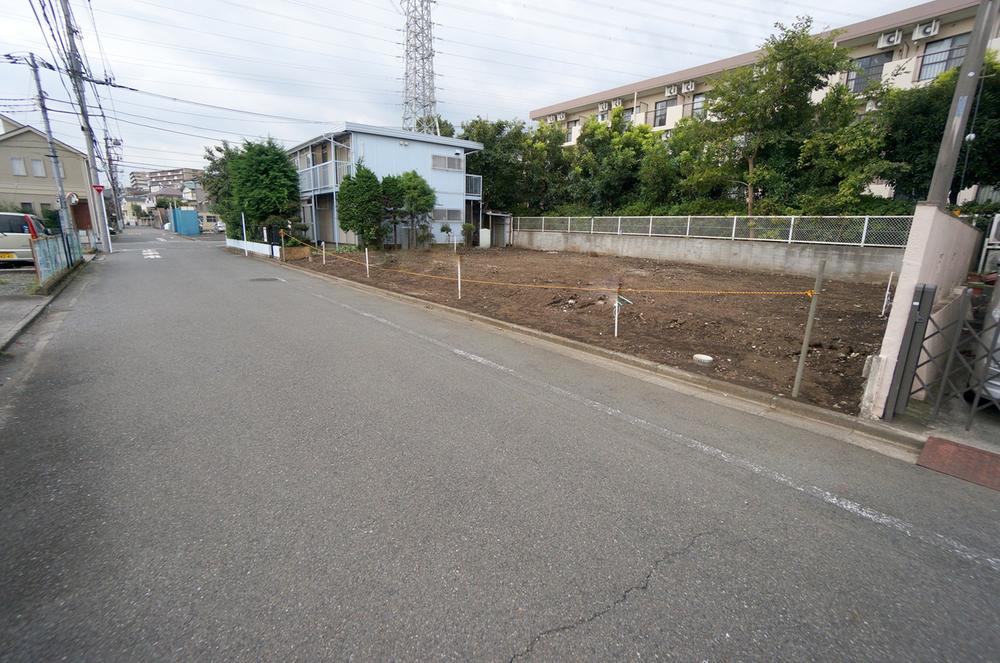 Local photos, including front road. Local Photos