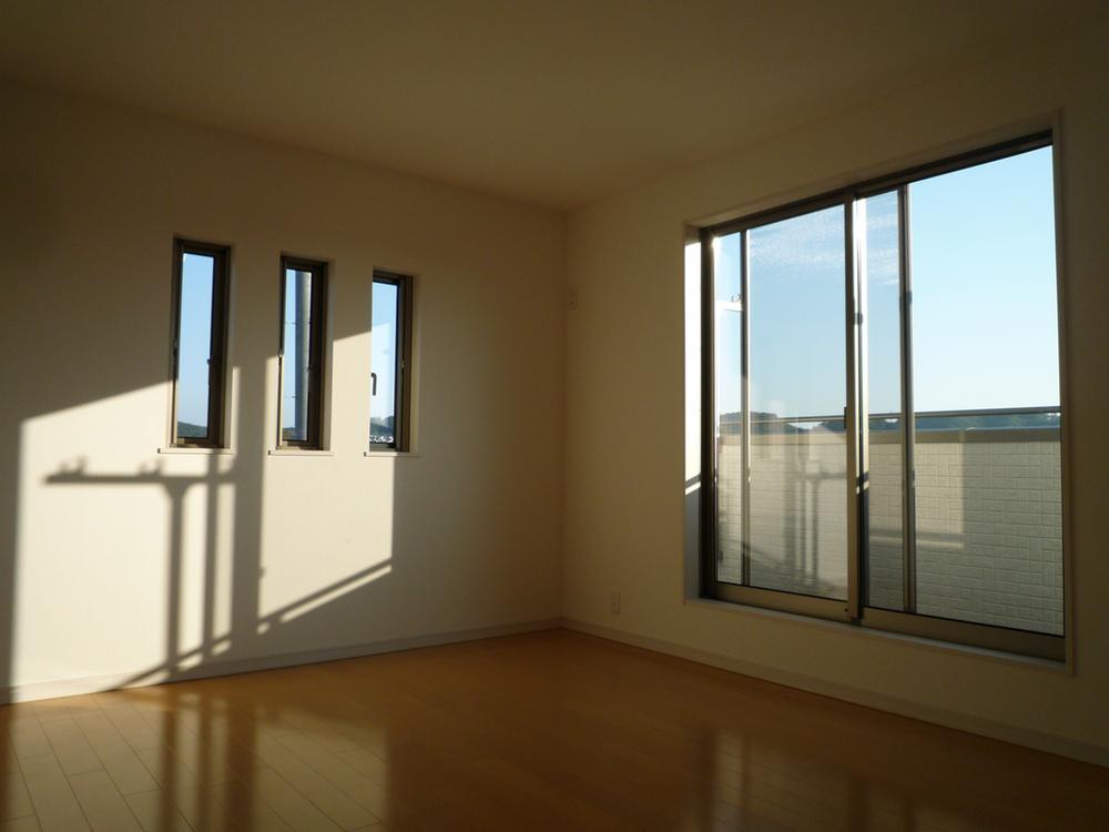 Non-living room. Indoor (11 May 2013) Shooting