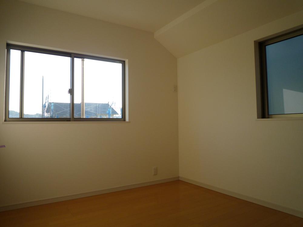 Non-living room. Indoor (11 May 2013) Shooting